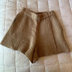 Stark boucle shorts in tan size 25, printed pockets